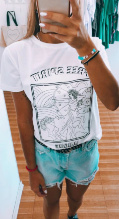 remera bordada free spirit - comprar online