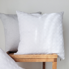 ALMOHADÓN BLANCO 45 x45